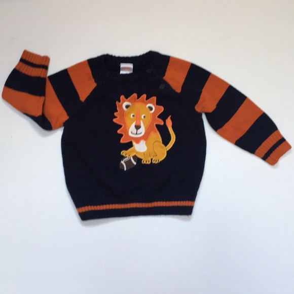 Bundle of boys, shirts, sweaters,& jeans - Picture 5 of 6